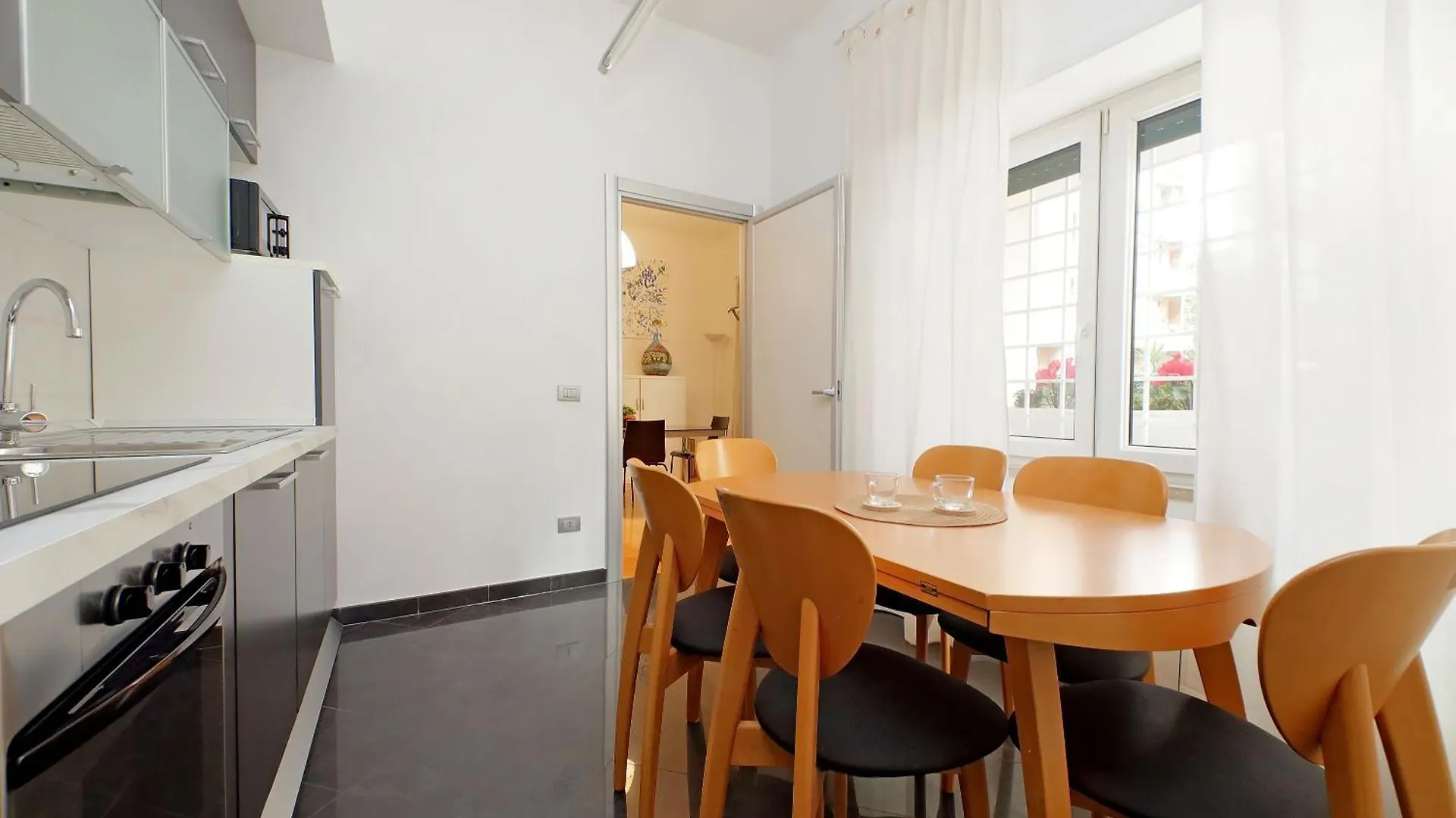 Ych-Nice Flat With Patio Near Vatican Rome